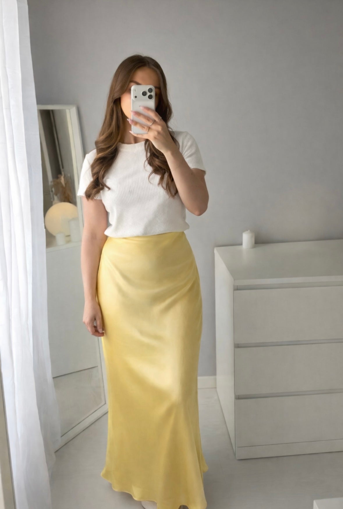 Jupe satinée jaune taille S/M