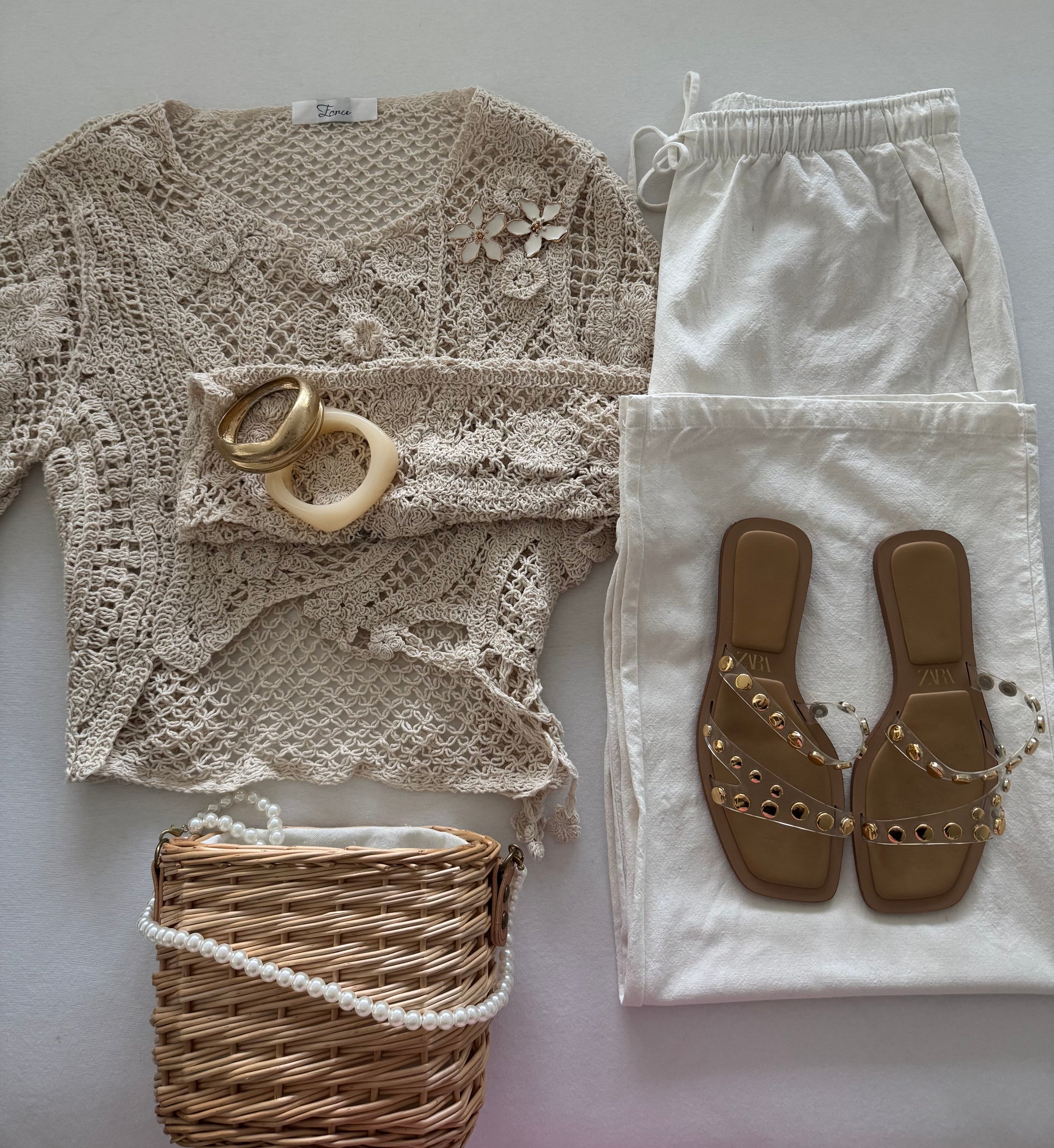 Haut brodé taille S/M