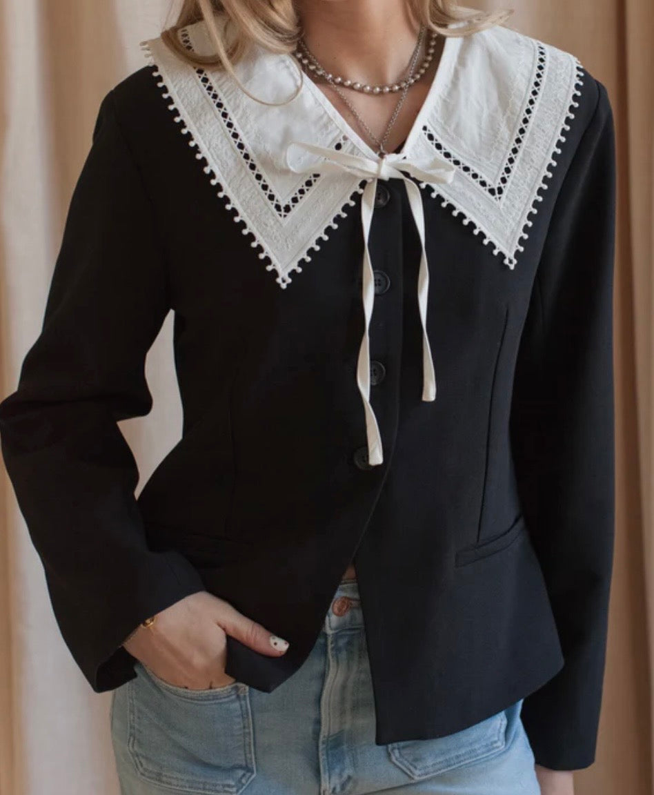 Blazer Zara taille M (le col peut être retiré)