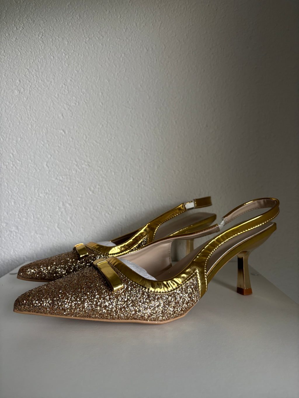 Escarpins à paillettes taille 43 (plutôt 41-42)