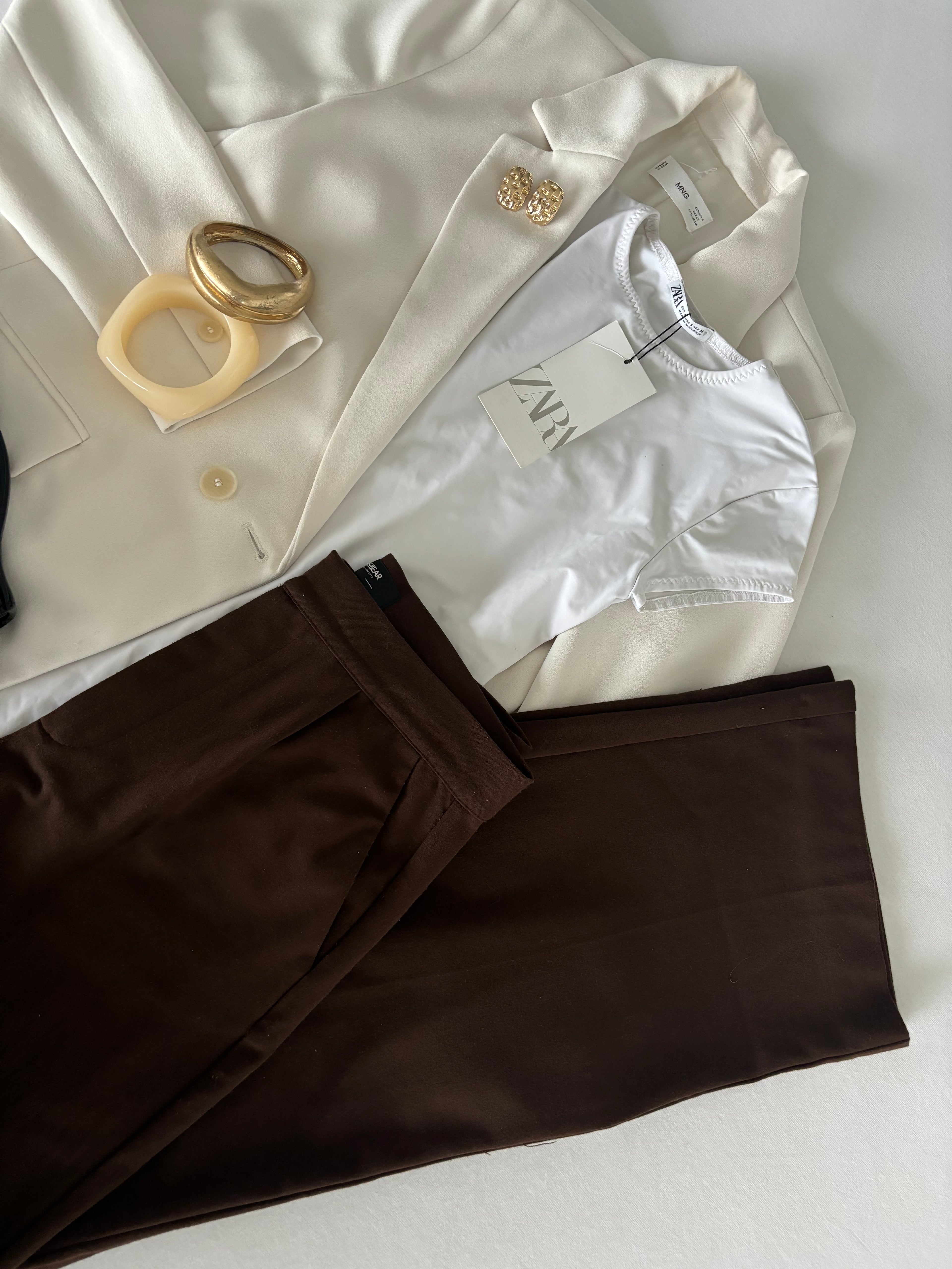 Pantalon Pull and Bear taille S (plutôt 38)