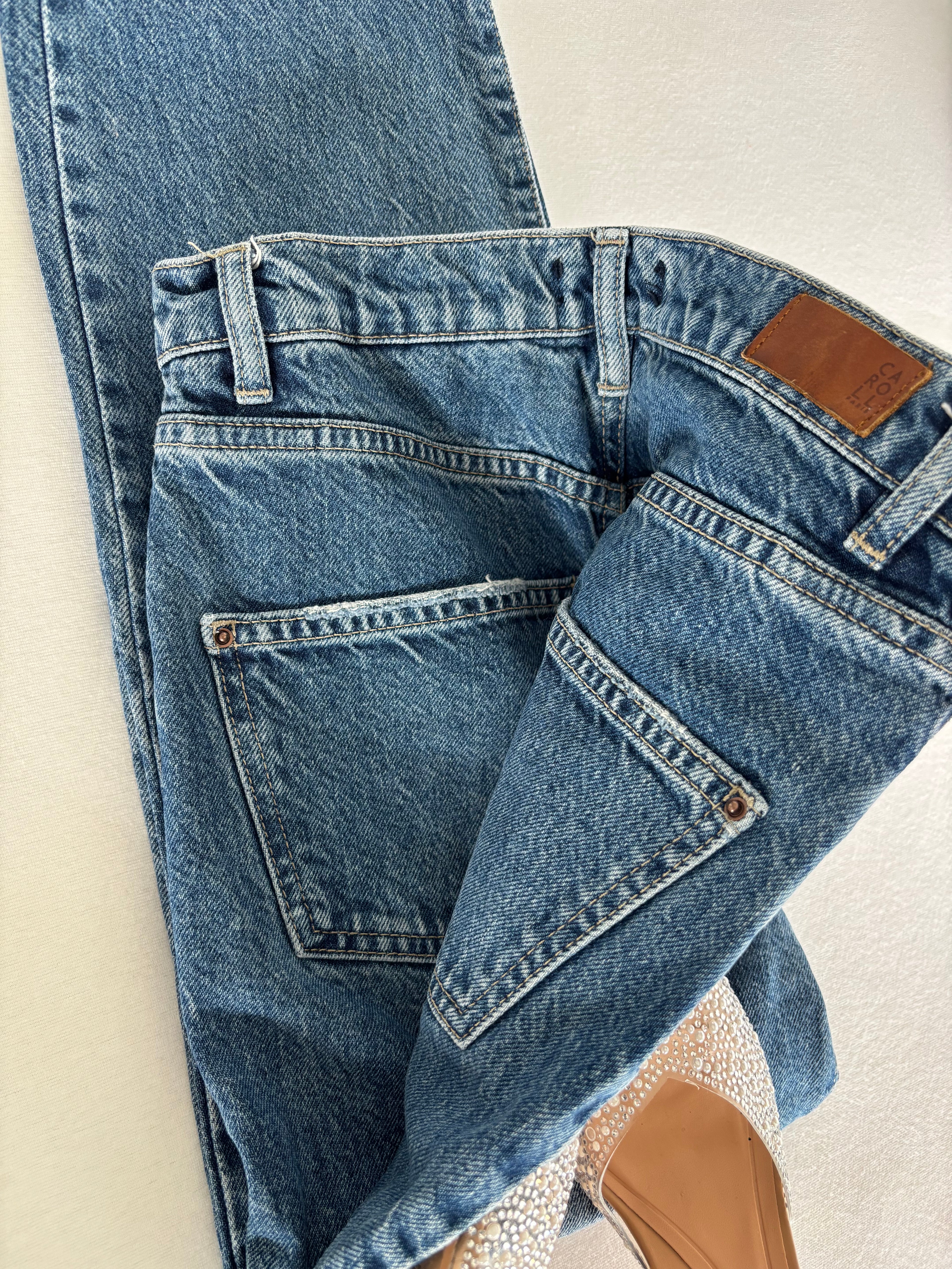Jeans Caroll taille 36 (coupe MOM)