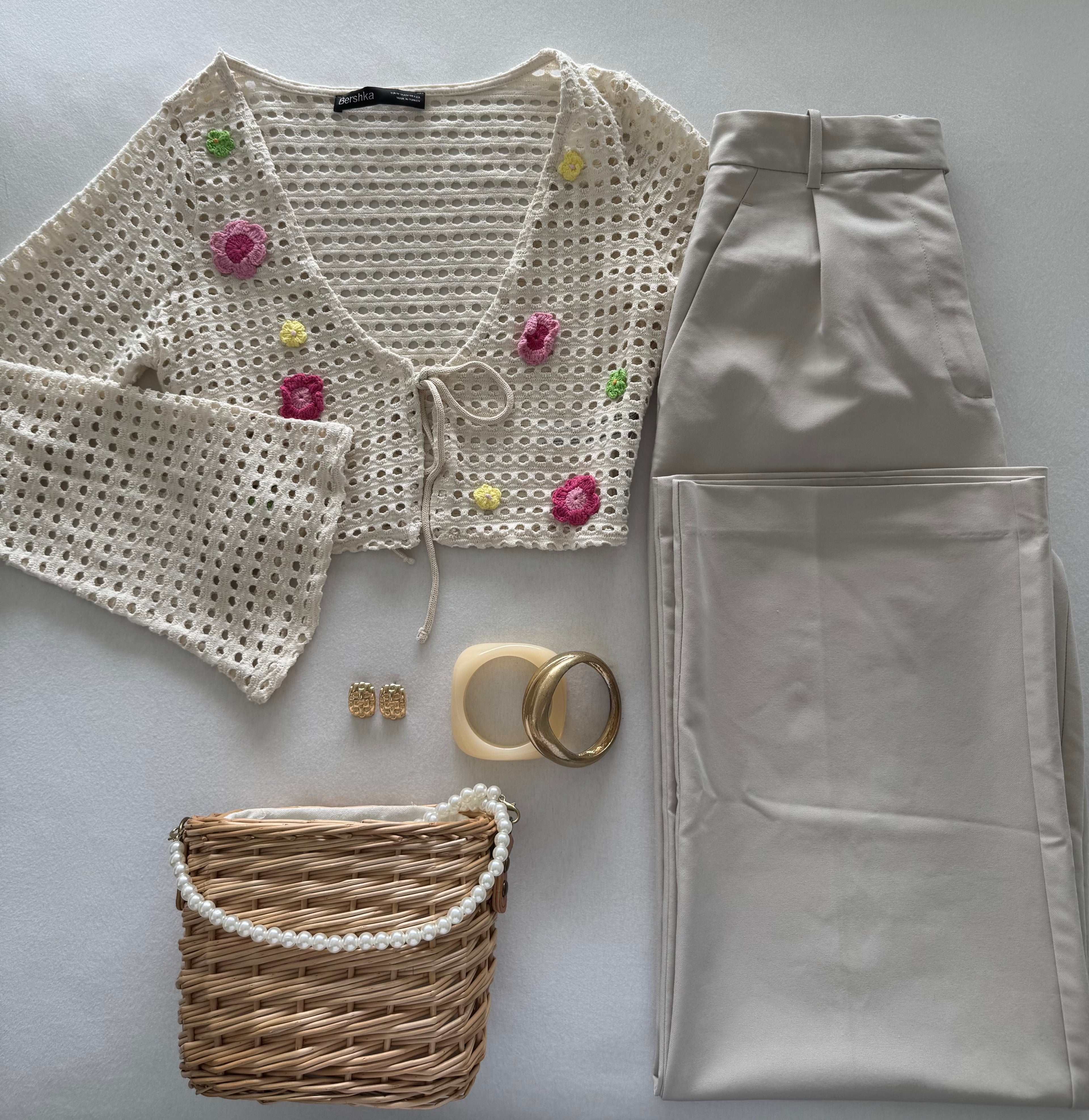 Gilet en crochet Bershka taille M