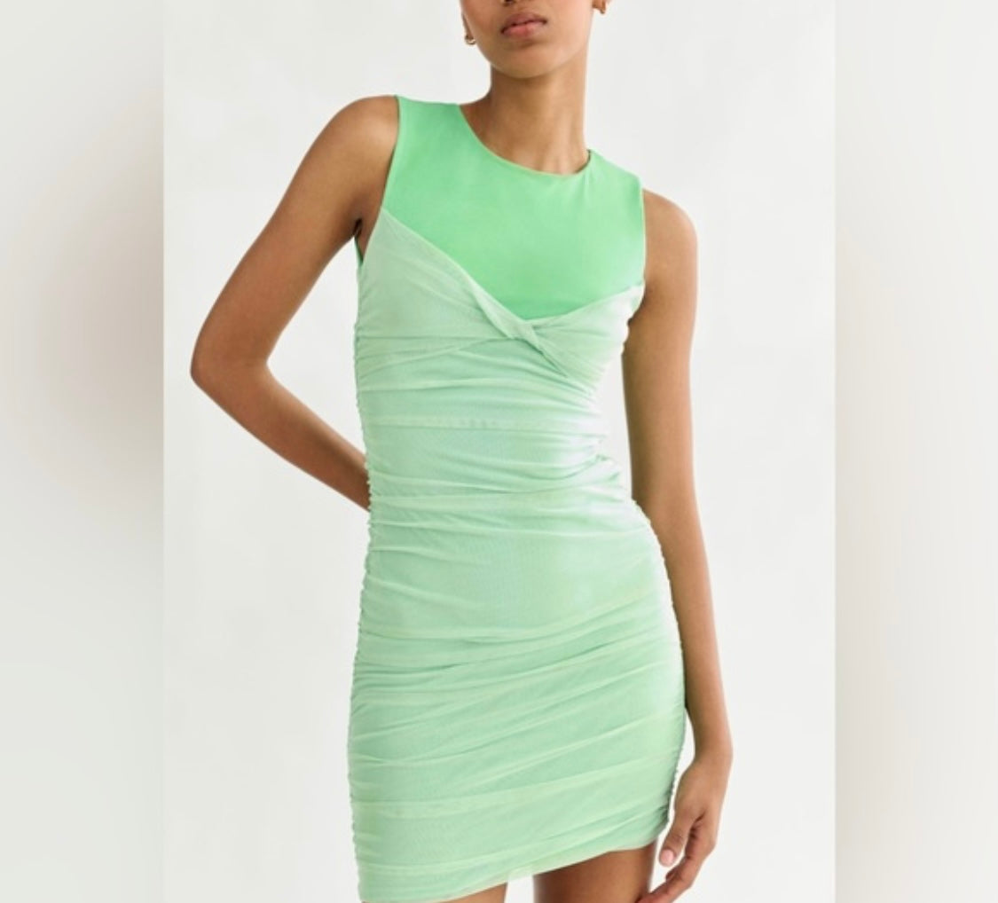 Robe Zara taille M (neuve)