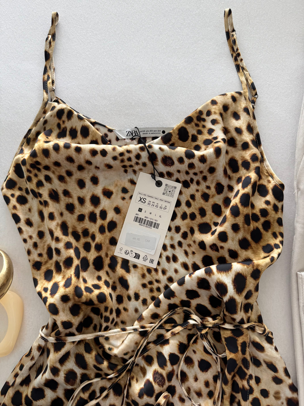 Haut satiné Zara taille XS (neuf)