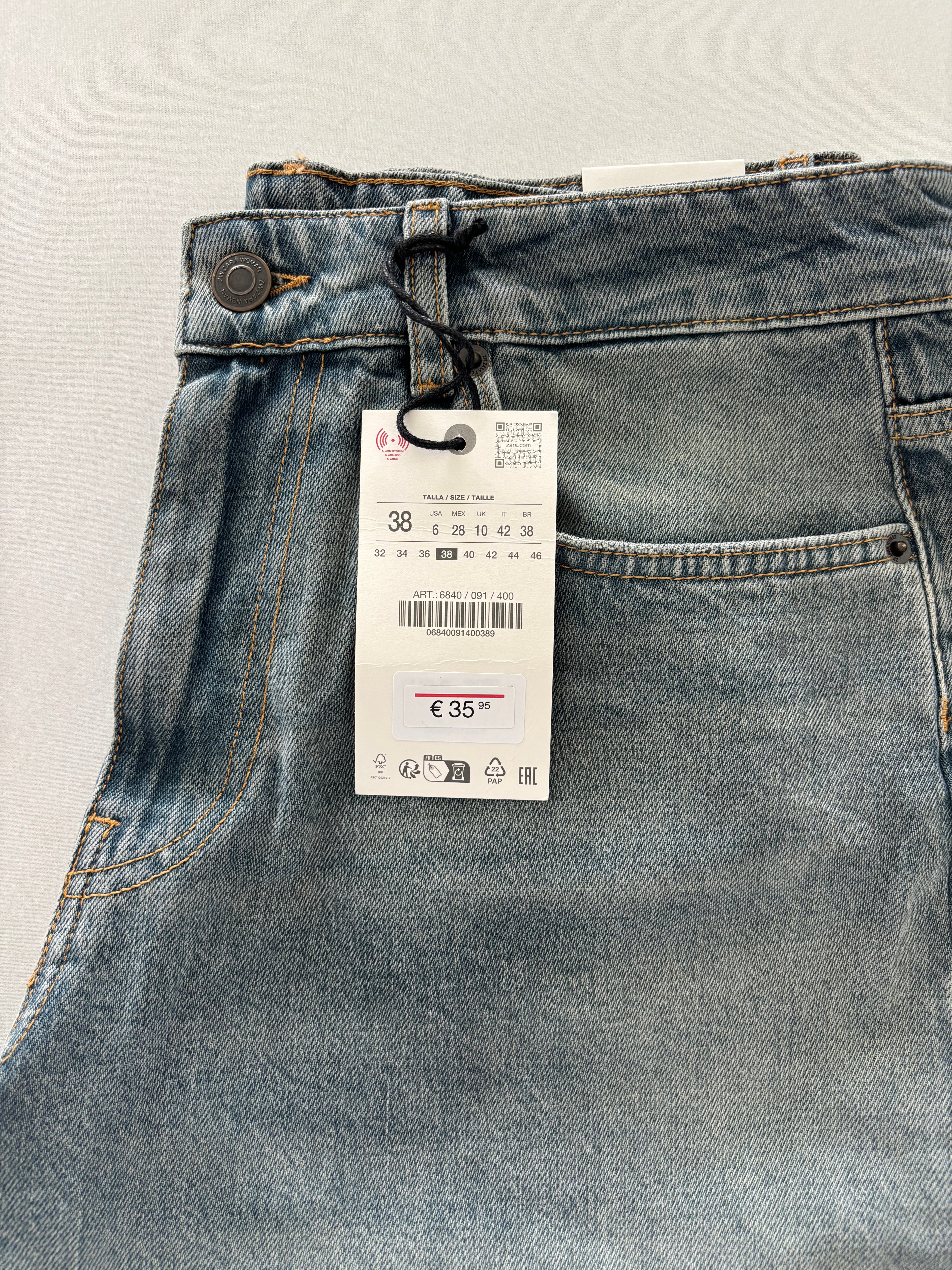 Bermuda Zara taille 38 (neuf)